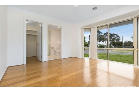 Property photo of 13 Lyric Court Glen Waverley VIC 3150