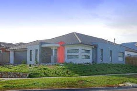 49 Baynton Cres, Lynbrook, VIC 3975