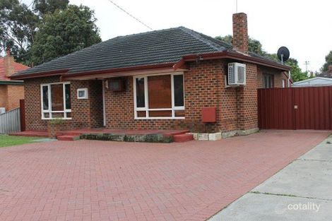 305 Hardey Rd, Cloverdale, WA 6105