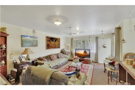 Property photo of 27 Cook Crescent Dysart QLD 4745