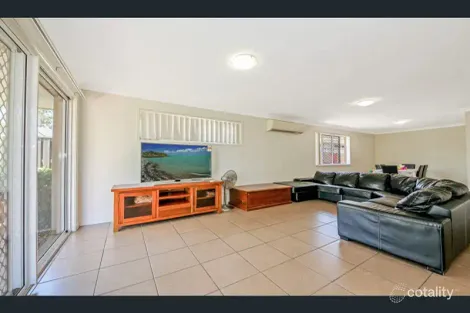 11 Carnarvon Cres, Fitzgibbon, QLD 4018