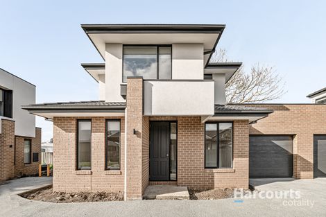 Property photo of 2/49 Cranbourne Drive Cranbourne VIC 3977