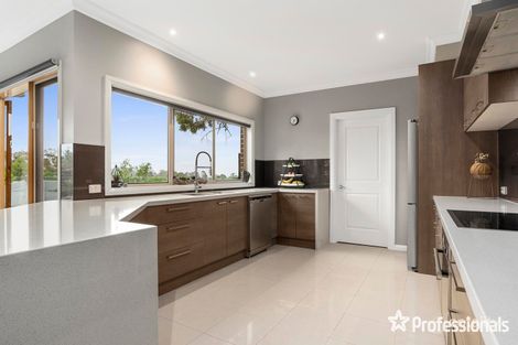 Property photo of 6 Classic Drive Mooroolbark VIC 3138