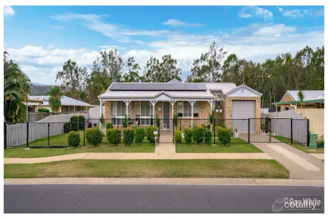 64 Bean Ave, Parkhurst, QLD 4702