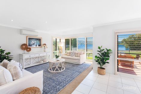 Property photo of 27 Bayside Drive Green Point NSW 2251