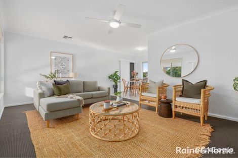 Property photo of 19 Calverton Crescent Belmont North NSW 2280