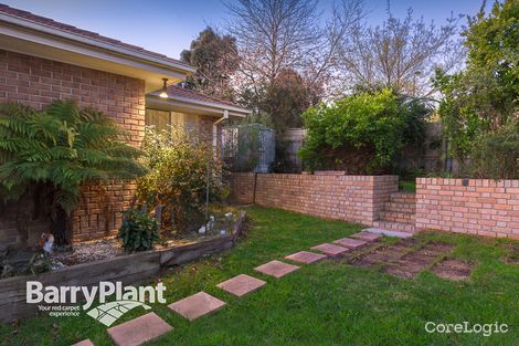 Property photo of 10 Frangipani Close Endeavour Hills VIC 3802