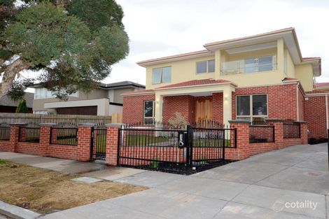 1/2 Alma St, Malvern East, VIC 3145
