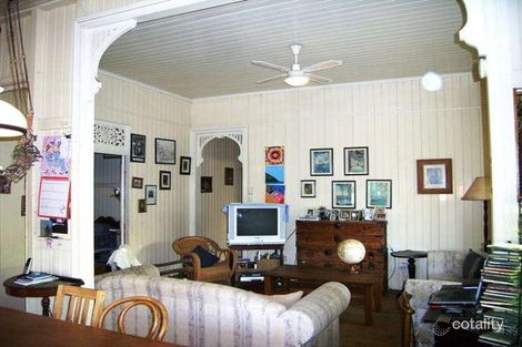 Property photo of 11 Southall Street Fairfield QLD 4103