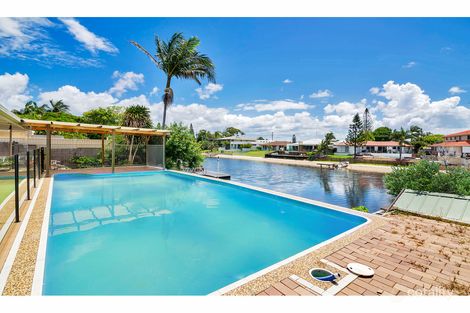 Property photo of 11 Maureen Court Broadbeach Waters QLD 4218