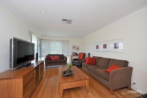 Property photo of 2 Errina Place Willetton WA 6155