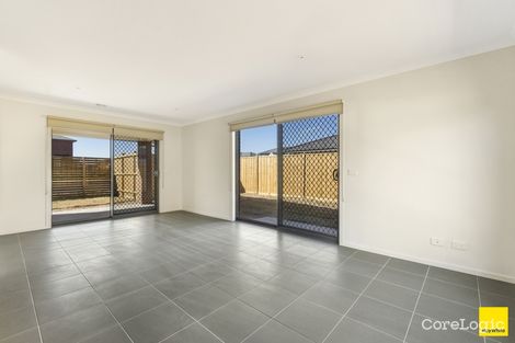 Property photo of 1 Smile Crescent Wyndham Vale VIC 3024