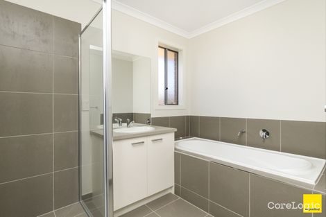 Property photo of 1 Smile Crescent Wyndham Vale VIC 3024