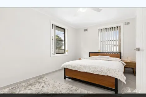 Property photo of 11 Cummins Street Unanderra NSW 2526