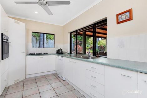 Property photo of 5 Spur Close Clifton Beach QLD 4879