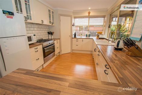 Property photo of 5 Dulcify Court Harkness VIC 3337