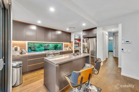 Property photo of 11 Cornwall Street Pallara QLD 4110