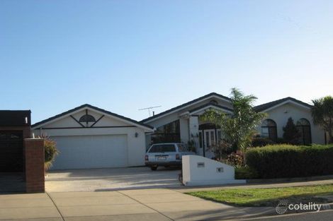 38 Catherine Dr, Hillside, VIC 3037