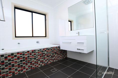 Property photo of 17 Wighton Terrace Casey ACT 2913