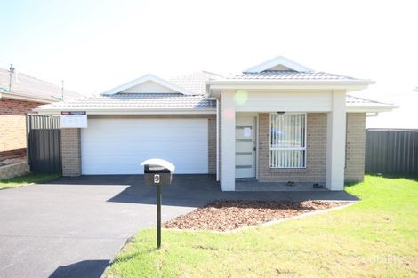 9 Frank Ave, Wadalba, NSW 2259