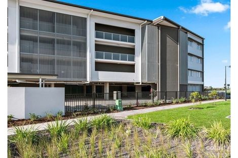 Property photo of 30/5 Affinity Place Birtinya QLD 4575