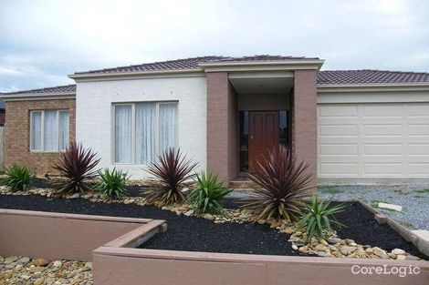 Property photo of 22 Sing Crescent Berwick VIC 3806