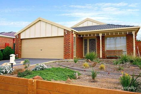2 Earlington Bvd, Burnside, VIC 3023