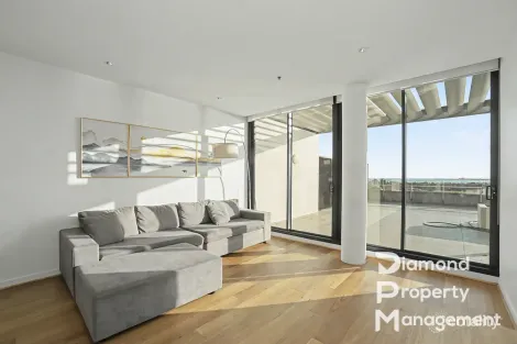 1008/70 Queens Rd, Melbourne, VIC 3004