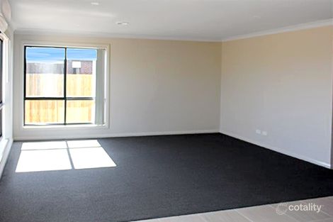 Property photo of 22 Corella Road Armstrong Creek VIC 3217