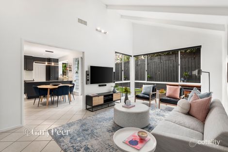 Property photo of 2/25 Hopkins Street McKinnon VIC 3204