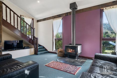 Property photo of 4 Purcell Drive Merrijig VIC 3723