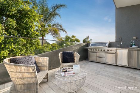 Property photo of 24/15 Beach Street Port Melbourne VIC 3207