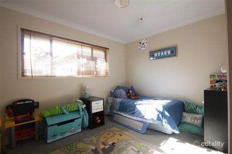Property photo of 19 Rochester Drive Mount Warren Park QLD 4207
