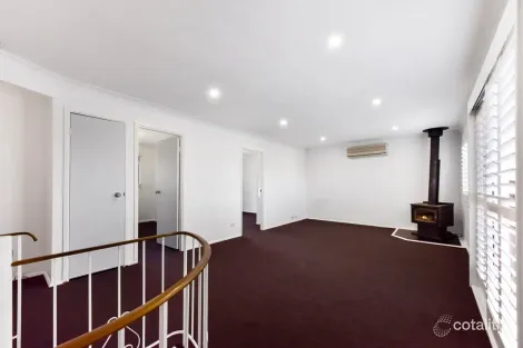 Property photo of 41 Hillside Drive Berkeley Vale NSW 2261