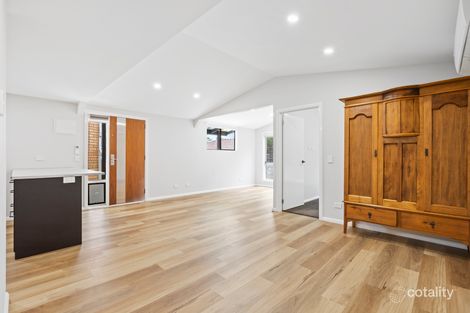 Property photo of 11 Tanner Place Kambah ACT 2902