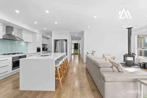 Property photo of 22 Villermont Drive Botanic Ridge VIC 3977