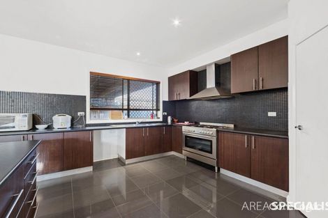 Property photo of 6 Margaret Place Taylors Hill VIC 3037