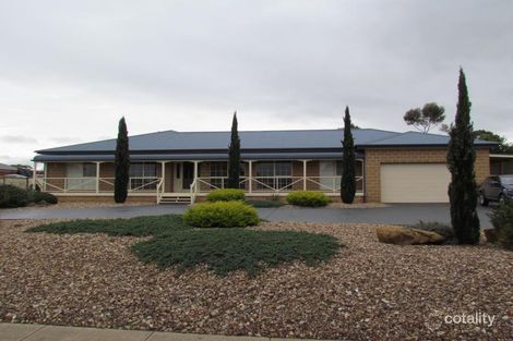 5 Mcburnie Dr, Kurunjang, VIC 3337