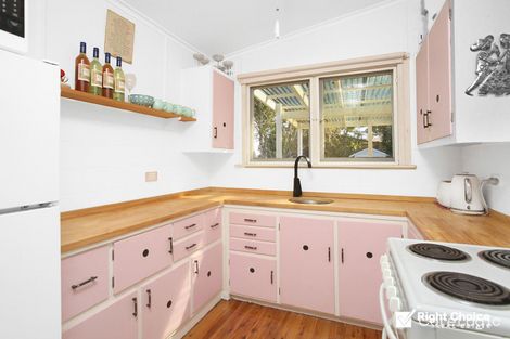 28 Barnes St, Warilla, NSW 2528