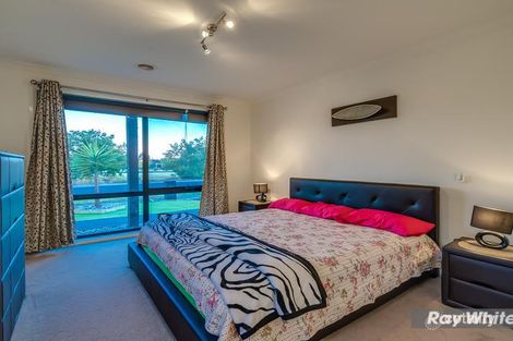 Property photo of 14 Munro Drive Wyndham Vale VIC 3024