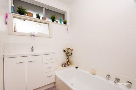 24 Peet Cres, Trigg, WA 6029