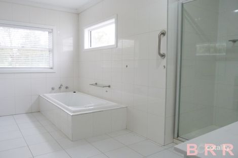 Property photo of 90 Oshanassy Road Thoona VIC 3726