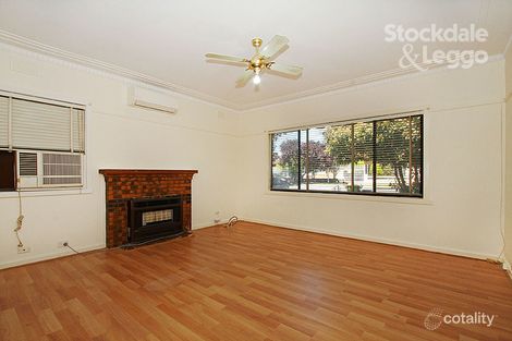 Property photo of 4 Emma Avenue Reservoir VIC 3073