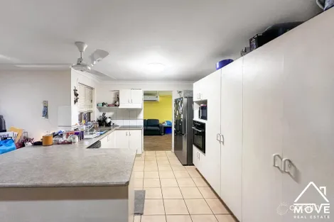 Property photo of 31 Sheperd Circuit Kirwan QLD 4817