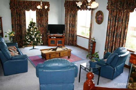 Property photo of 19 Benwerrin Crescent Norwood TAS 7250