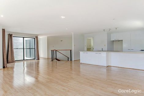 11 Castaways Ct, Castaways Beach, QLD 4567