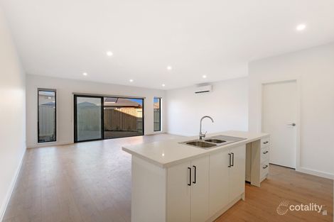 Property photo of 11 Mullavey Place Werribee VIC 3030