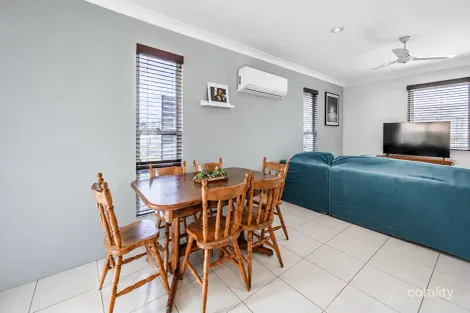Property photo of 32 Dellvene Crescent Rosewood QLD 4340