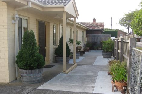 2/11 Barkly St, Mornington, VIC 3931