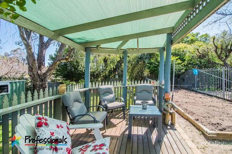 Property photo of 6 Burndale Road Mount Richon WA 6112